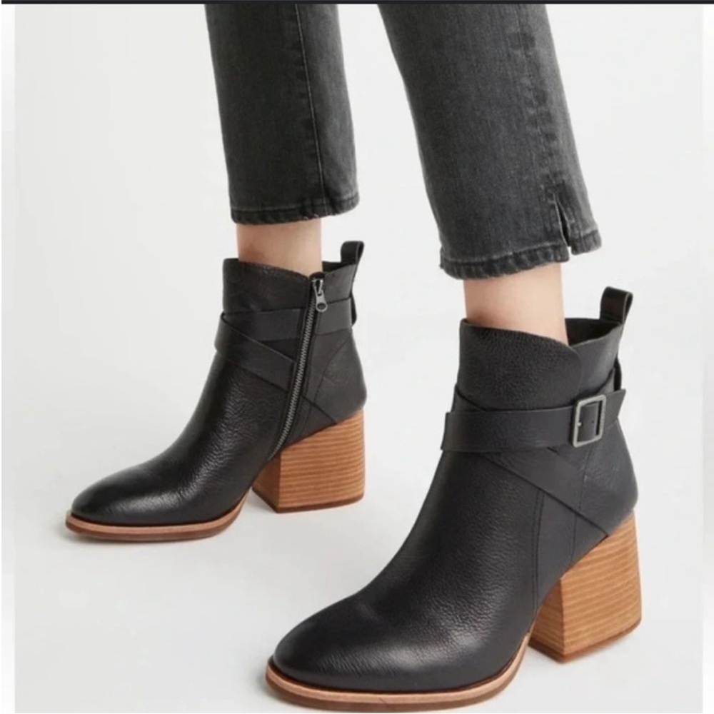 NEW Korks by Kork Ease Joelle Boots Chunky Heel 10 Black